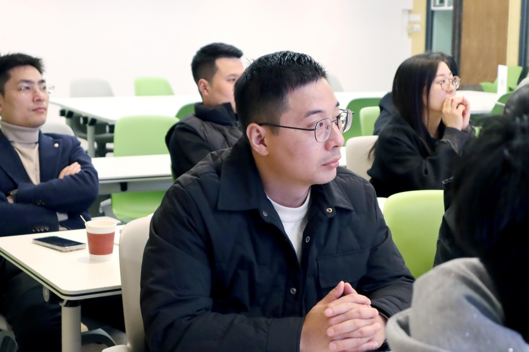 三峰照明×清華美院 2025年室內(nèi)空間光環(huán)境設(shè)計研學班(第三期)圓滿收官!