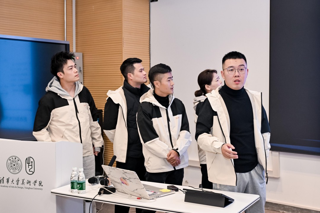 三峰照明×清華美院 2025年室內(nèi)空間光環(huán)境設(shè)計研學班(第三期)圓滿收官!